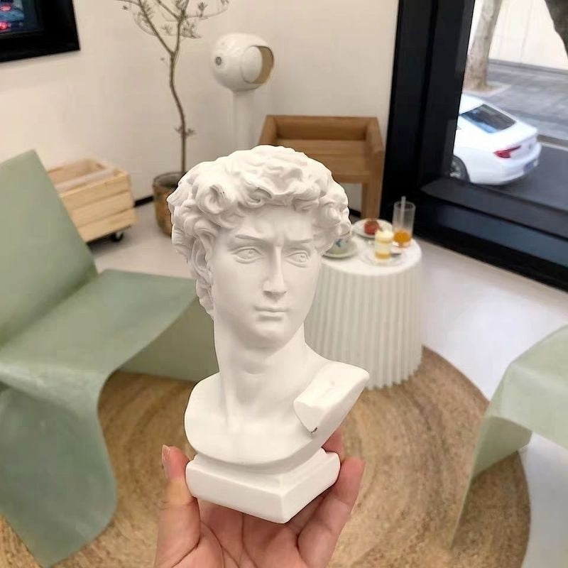 Creative Art Flower Pot Makeup Brush Storage Pen Holder David Statue Resin Medici Vase Desktop Organizer Home Decor Ornaments